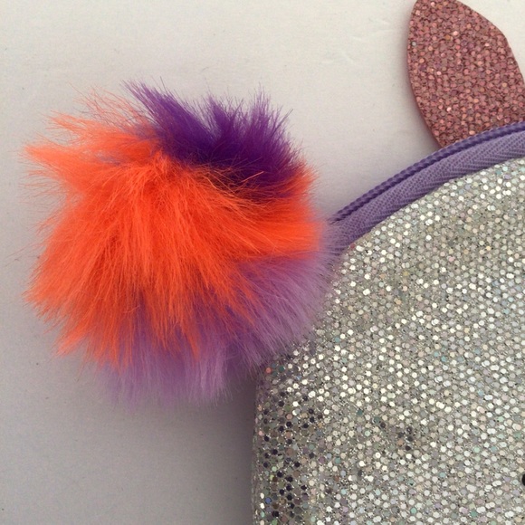 CLAIRES SPARKLY UNICORN GLITTER POUCH - Picture 2 of 6